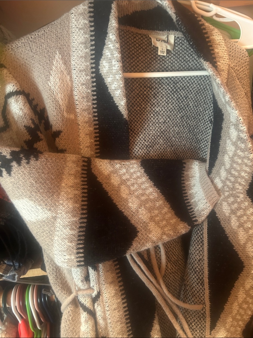 Cozy Aztec Open-Front Cardigan Sweater - Beige & Black-NWOT - Picture 4 of 7